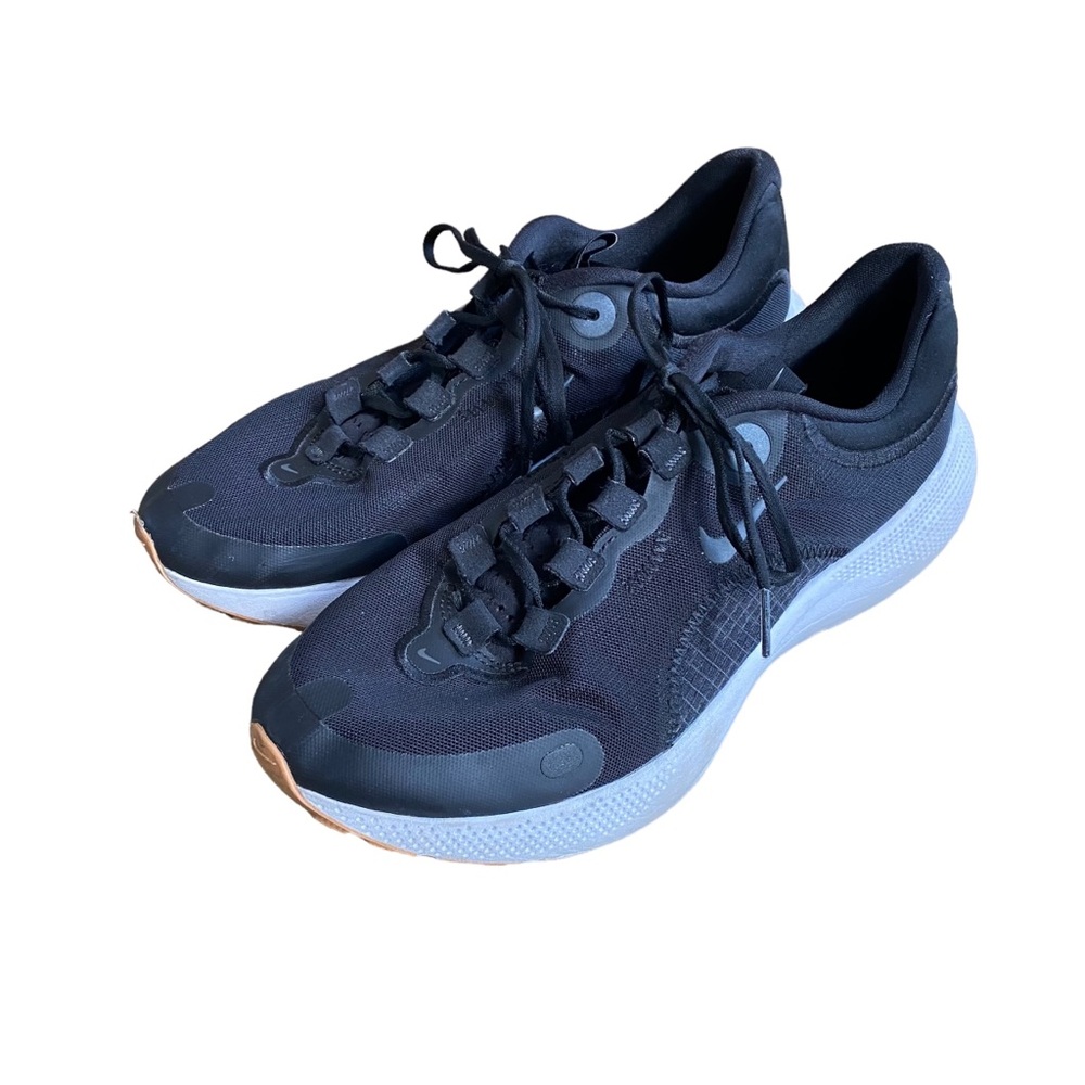 Women's Black Nike Running Shoes - Size 9.5